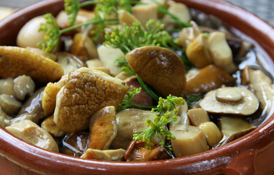 How to pickle porcini mushrooms at home