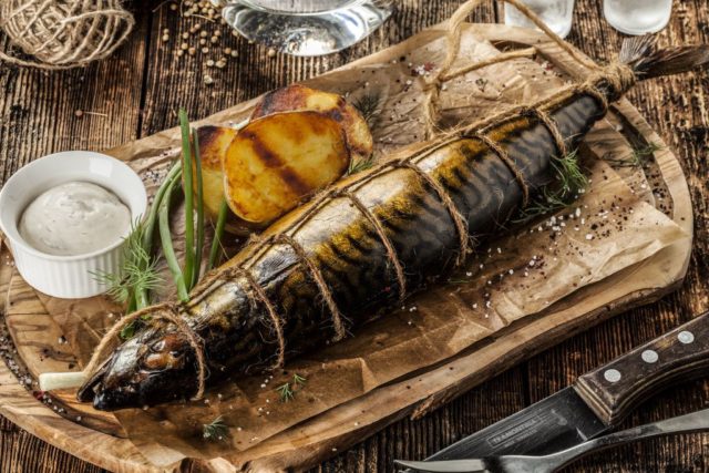 How to pickle (salt) mackerel for hot smoking