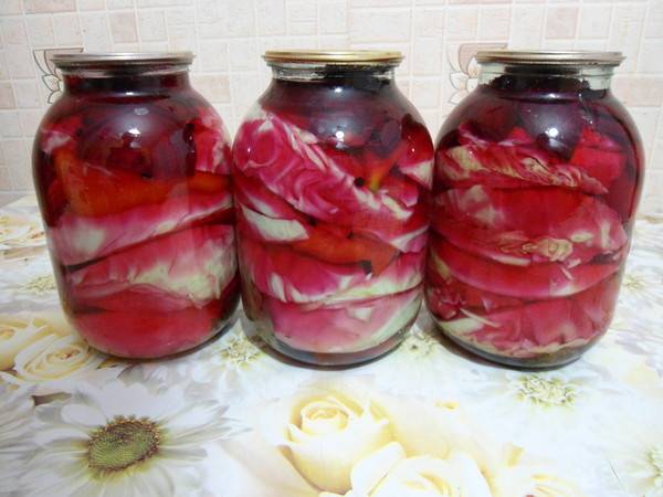 How to quickly pickle cabbage at home