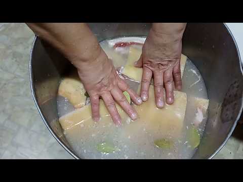 How to salt lard in brine: for smoking, in a jar, in Ukrainian, with garlic