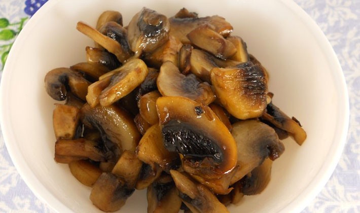 How to salt milk mushrooms for the winter without cooking