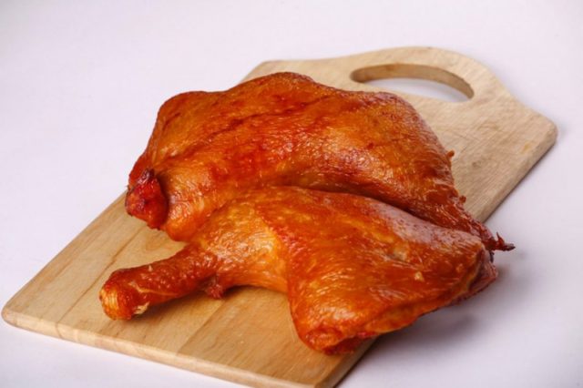 How to smoke chicken legs at home: recipes for pickling, pickling, smoking