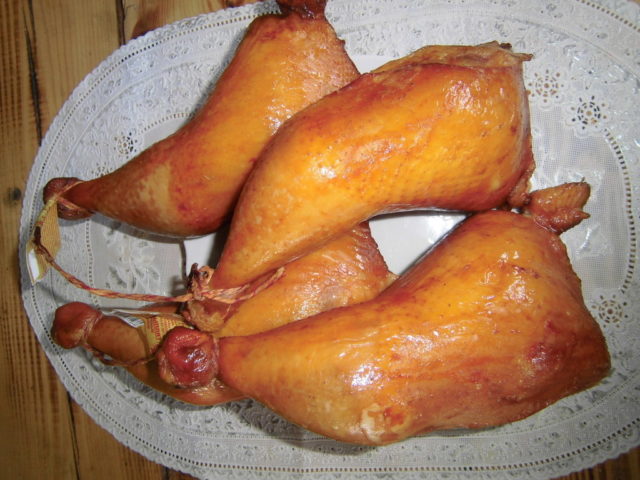 How to smoke chicken legs at home: recipes for pickling, pickling, smoking