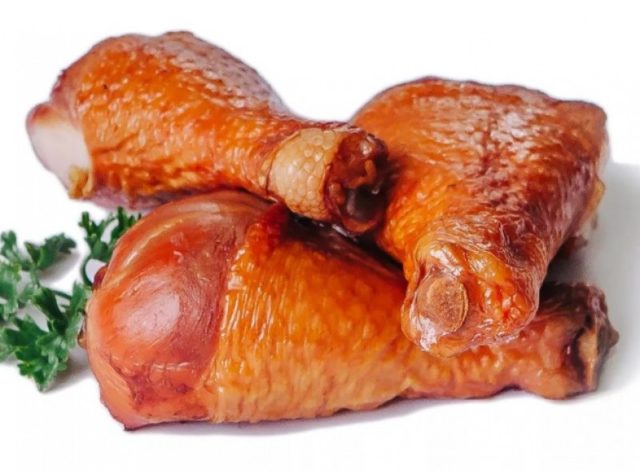 How to smoke chicken legs at home: recipes for pickling, pickling, smoking