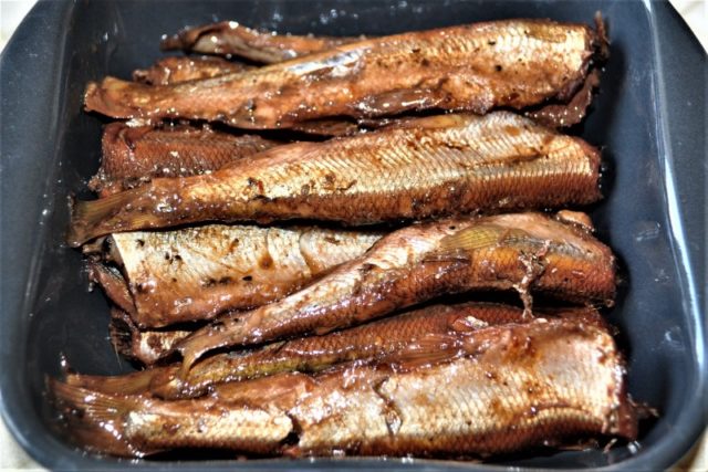 How to smoke hot, cold smoked smelt