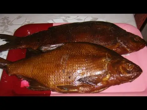 How to smoke hot smoked bream: in the smokehouse, in the oven, photo, calorie content