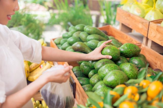 How to speed up the ripening of avocados at home