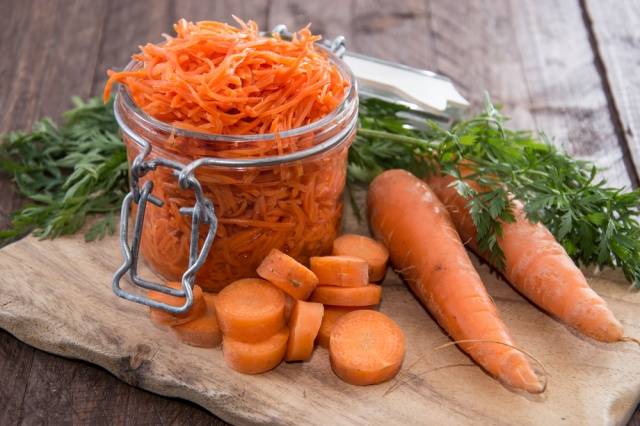 How to store carrots at home 