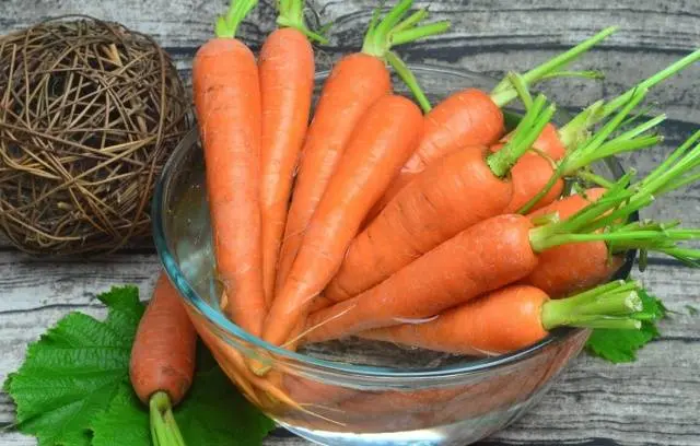 How to store carrots at home 