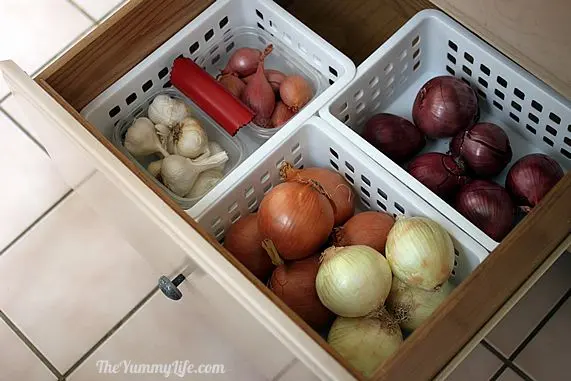 How to store garlic in the apartment 