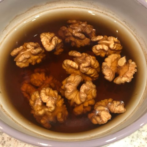 How to wash shelled walnuts