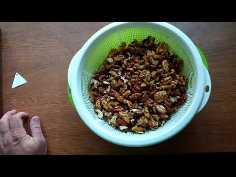 How to wash shelled walnuts