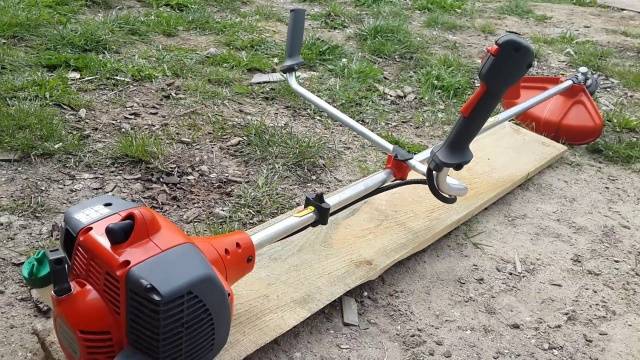 Husqvarna 128r motor mower