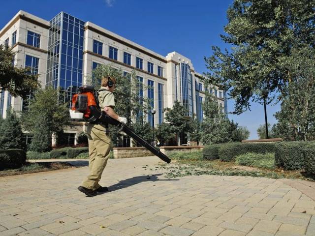 Husqvarna backpack blower