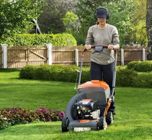 Husqvarna petrol lawn mower