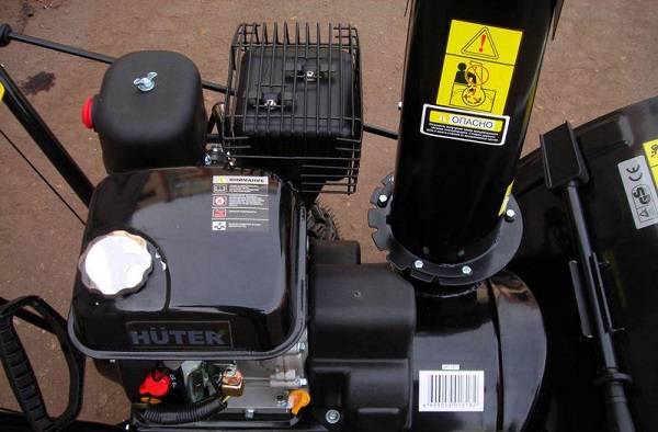 Huter brand snow blowers