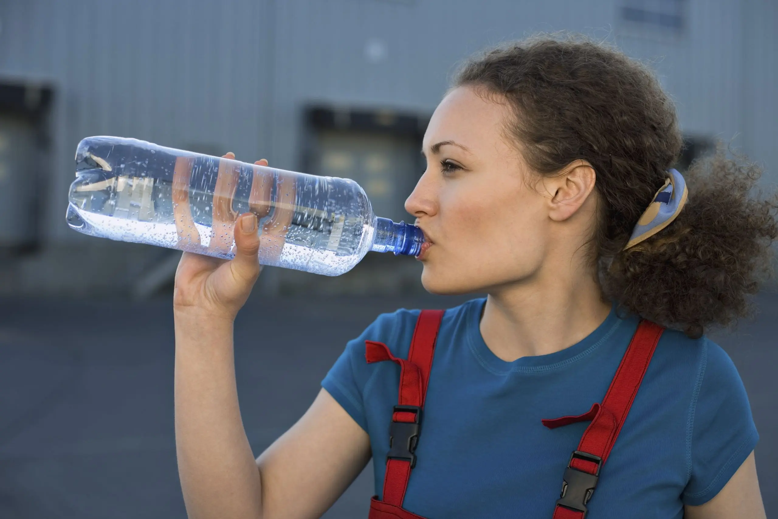 In hot weather, it is worth resting more often and drinking plenty of water