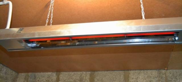 Infrared chicken coop heater