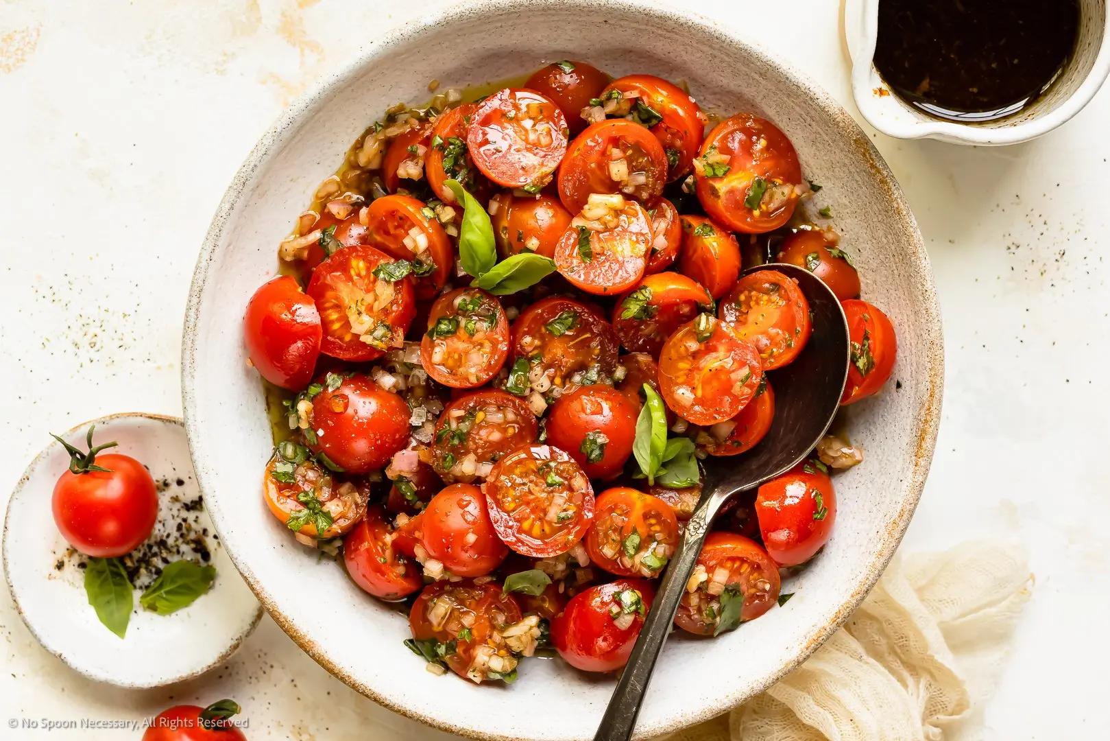 Instant Garlic Marinated Tomatoes