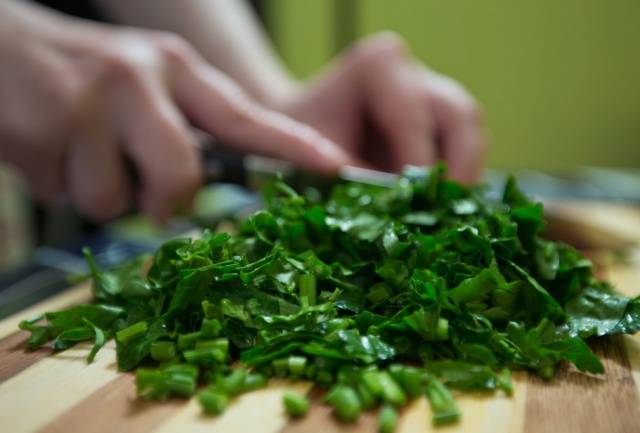 Is it possible to freeze parsley for the winter