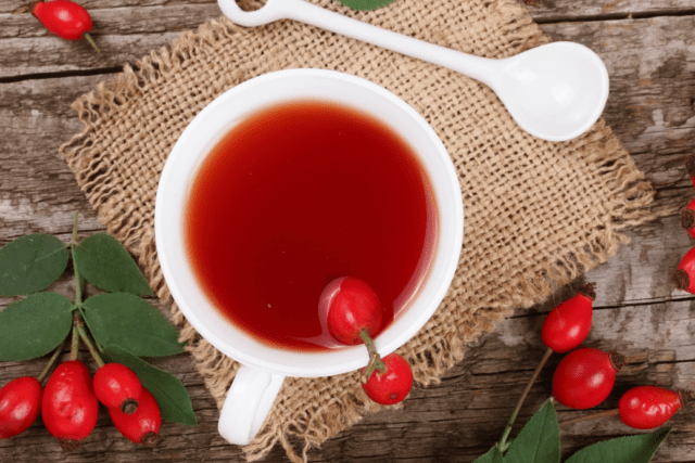 Is it possible to give rose hips to children: fruits, decoctions, infusions