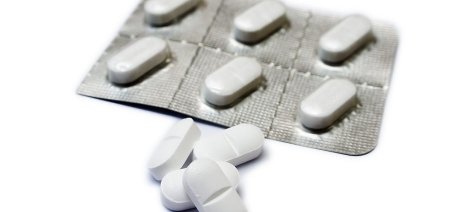 Is the combination of ibuprofen and paracetamol safe?