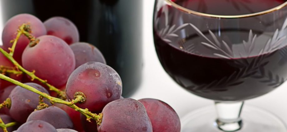 Isabella&#8217;s Homemade Grape Wine Recipe