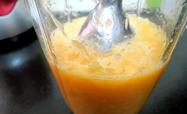 Juice from tangerines at home: recipes, how to make in a blender and for the winter