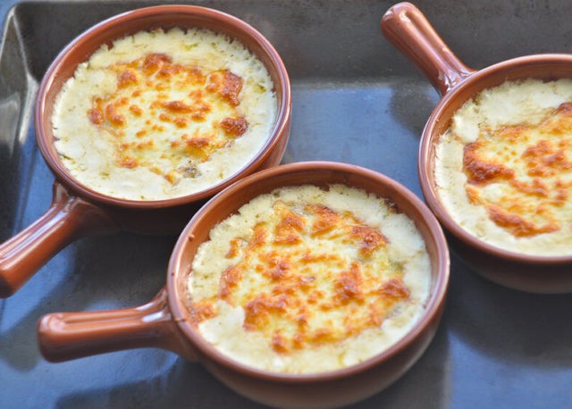 Julienne with oyster mushrooms: with and without chicken