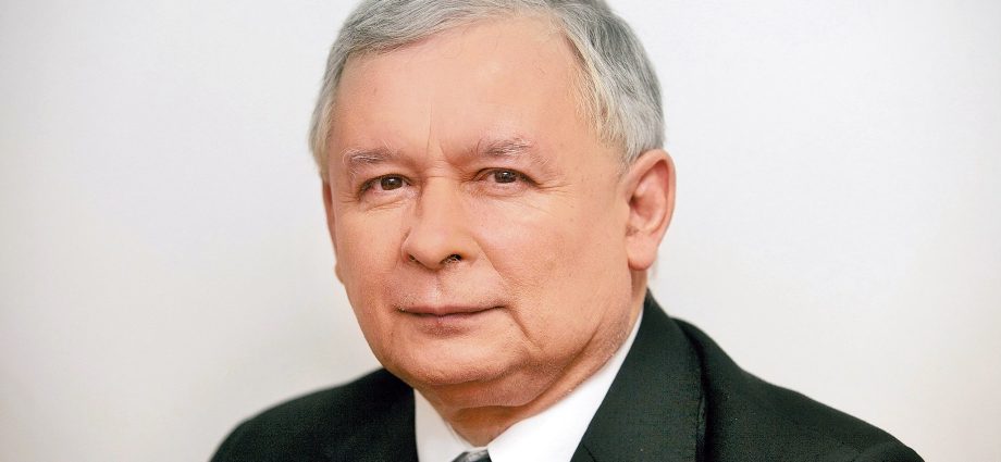 Kaczyński announces compulsory vaccinations. There is one condition