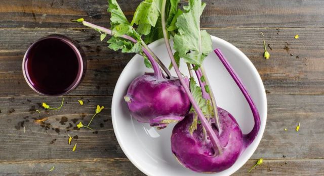 Kohlrabi cabbage: useful properties and contraindications