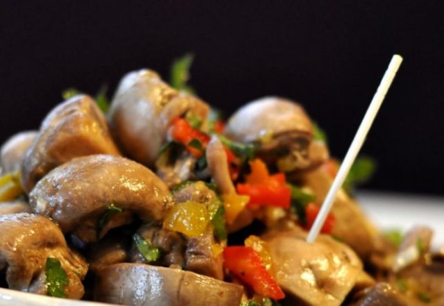 Korean champignons at home: recipes with photos