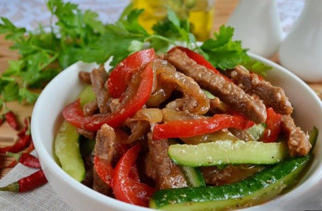 Korean-style cucumber salad with meat: recipes with photos and videos