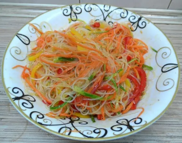 Korean-style cucumber salad with meat: recipes with photos and videos