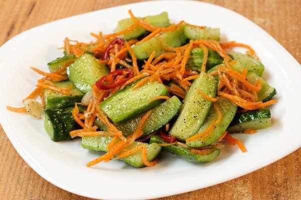 Korean-style cucumbers for the winter: salad recipes Lick your fingers