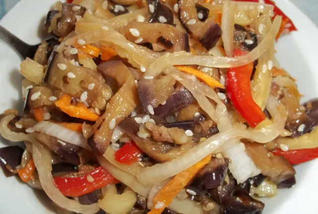 Korean-style eggplant for the winter: without sterilization, with carrots, cabbage, tomatoes