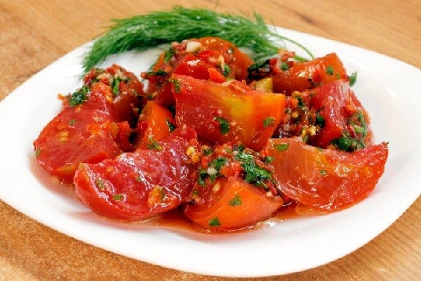 Korean tomatoes: the most delicious and quick recipes