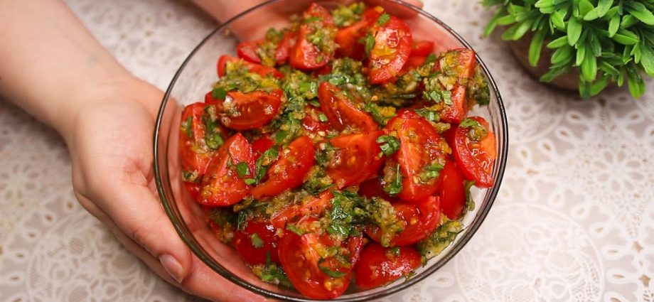 Korean tomatoes: the most delicious and quick recipes