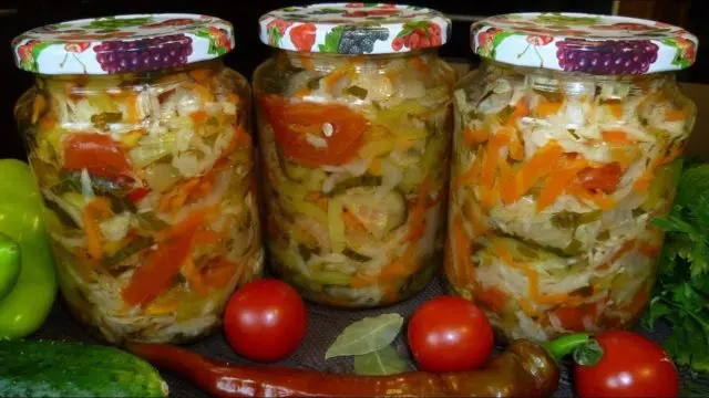 Kuban pepper for the winter with parsley: simple recipes for preparations, salads and snacks