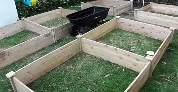 Land for garden beds 