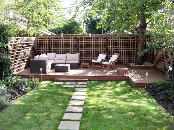 Landscape design of a summer cottage