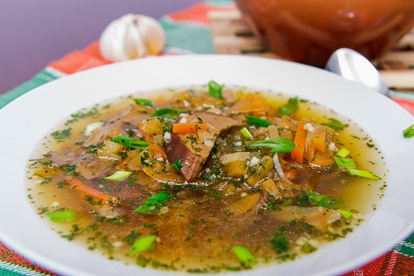 Lean cabbage soup with mushrooms: easy recipes