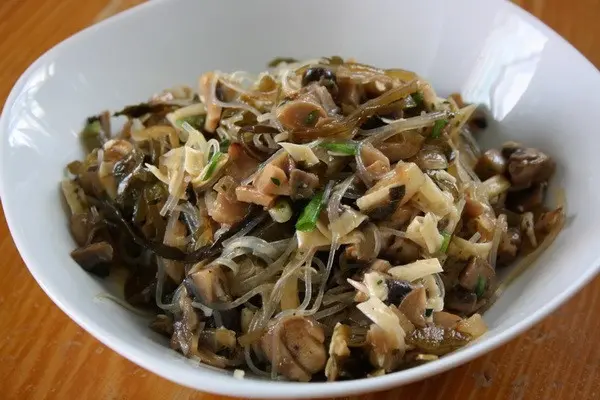 Lean salads with mushrooms: step by step recipes