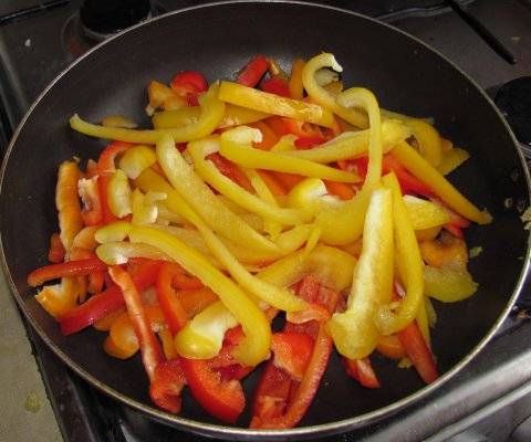 Lecho of peppers without tomatoes for the winter