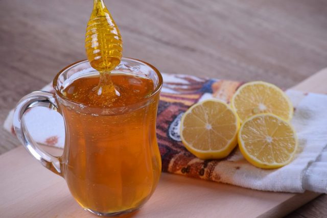 Lemon with honey: benefits and harms, recipes