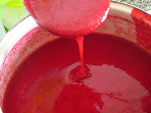 Lingonberries mashed with sugar