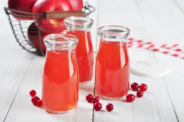 Lingonberry compote: how to cook a lingonberry drink from frozen, fresh berries, with apples, recipes for winter preparations