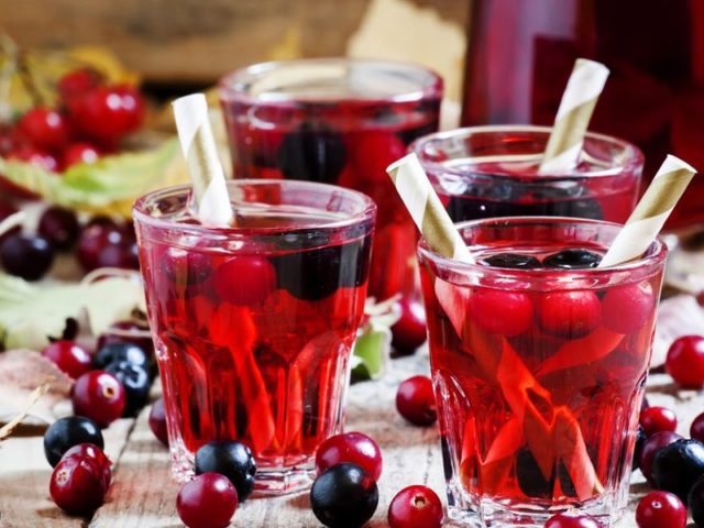 Lingonberry fruit drink