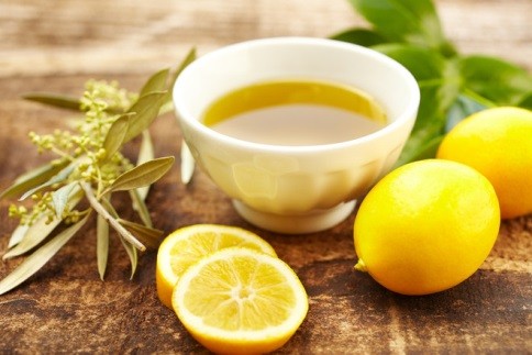 Liver cleanse with oil and lemon juice
