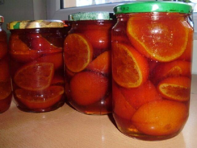 Mandarin jam with peel